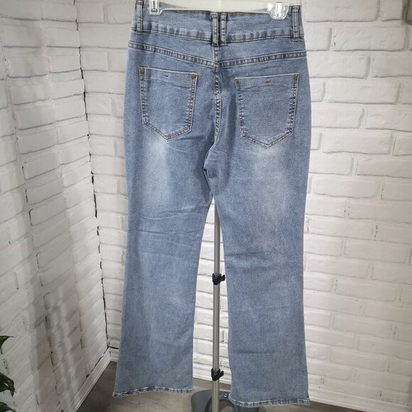 NWT NV Felix Ladies Size Large Lighter Wash Flare Leg Blue Jeans - Picture 2 of 14
